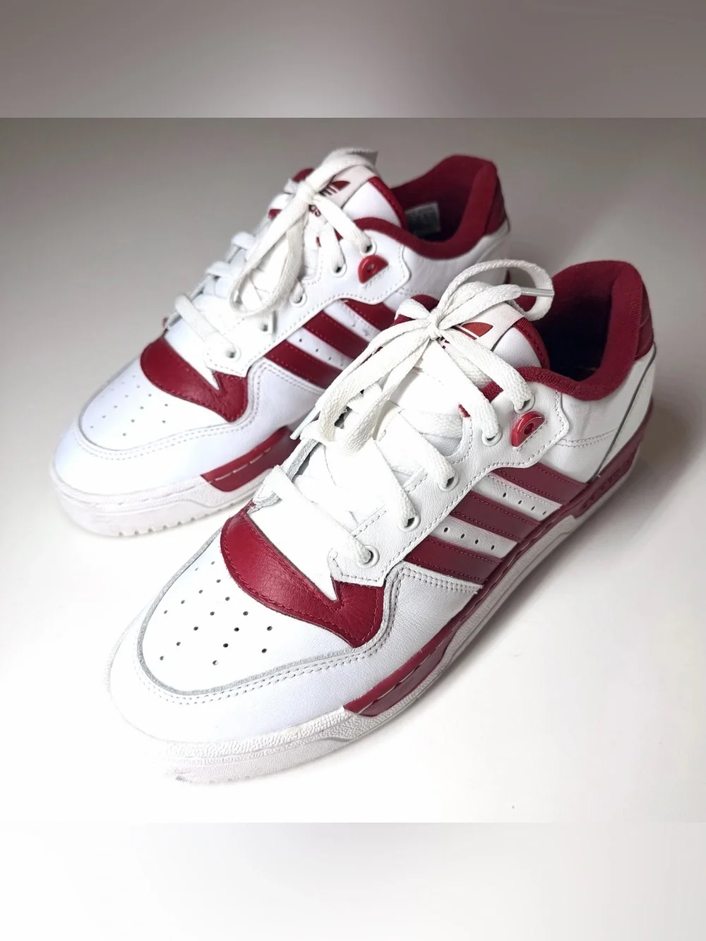 Adidas Men’s Rivalry Low Cloud White/ Maroon Casual Sneakers Size- 9